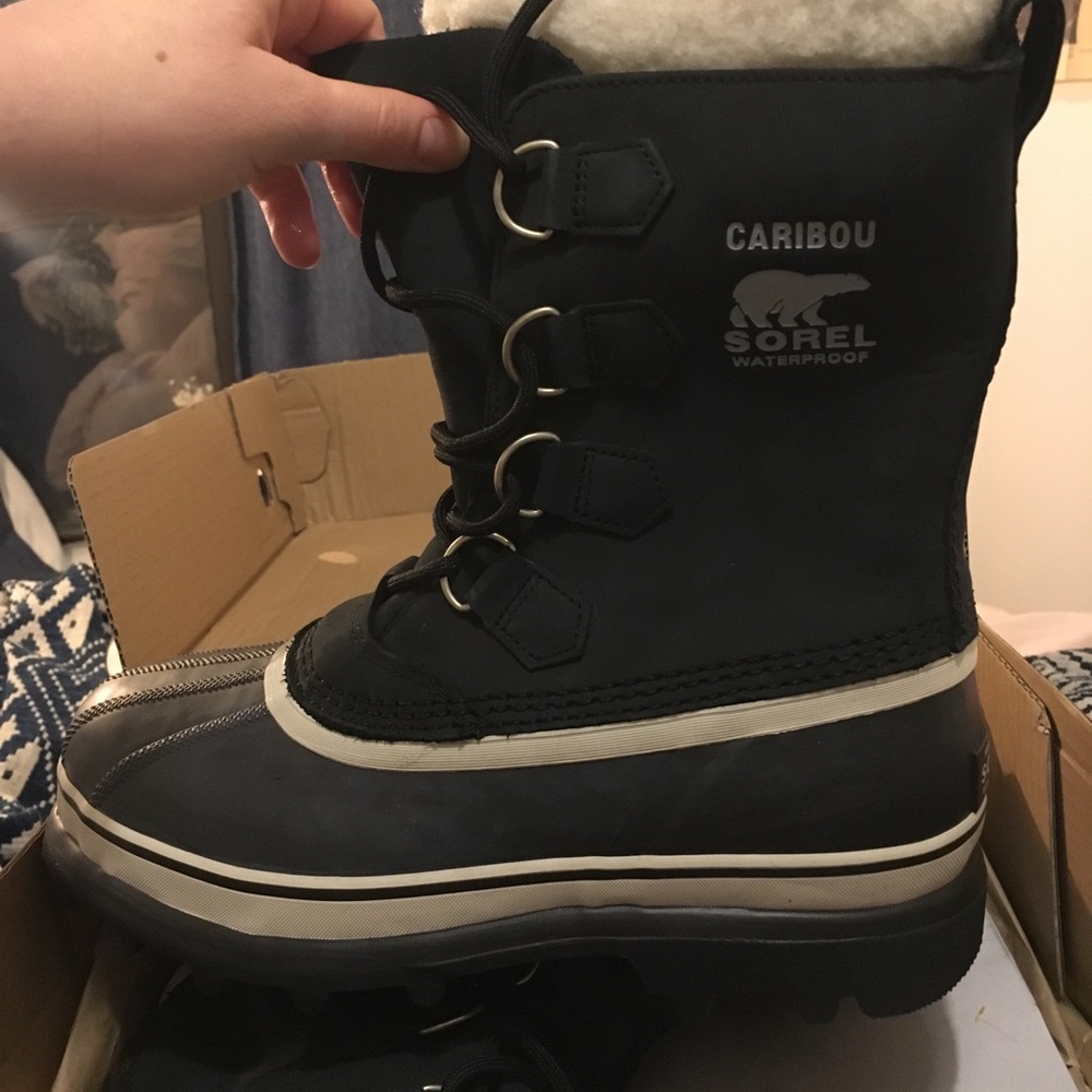 Caribou sorrel boots!